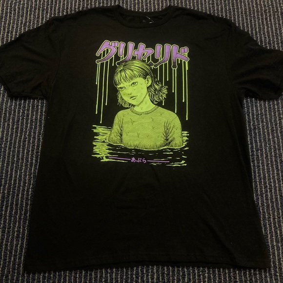 NWT Junji Ito SMALL Oil Green Drip Women Horror Swamp Pond Shirt Manga Anime - Picture 2 of 4